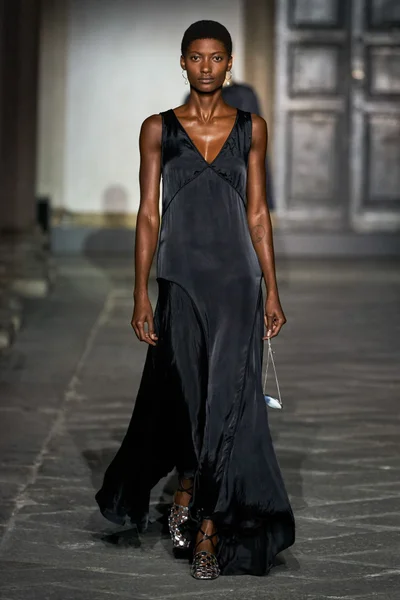 Look 26